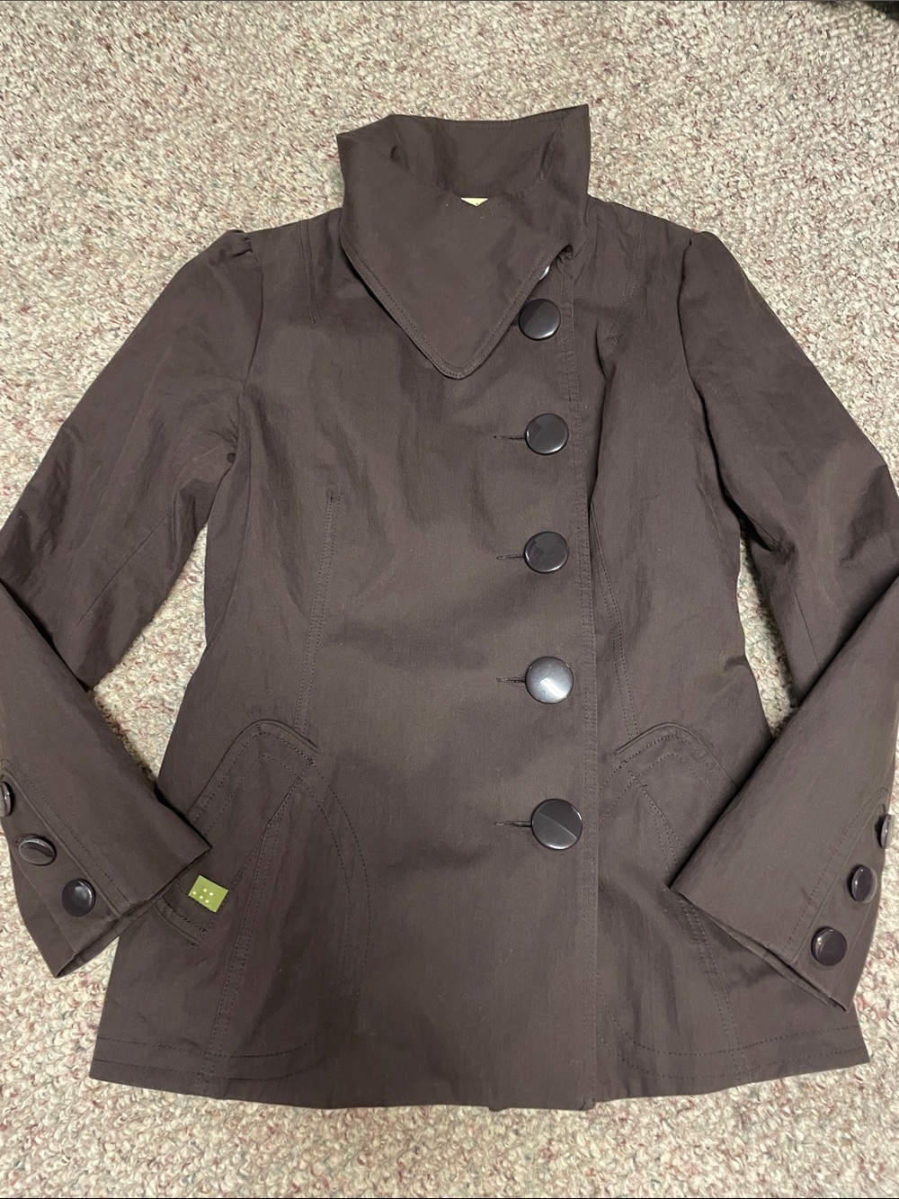 Soia & kyo Women’s Brown Button-Front cropped trench coat - like new